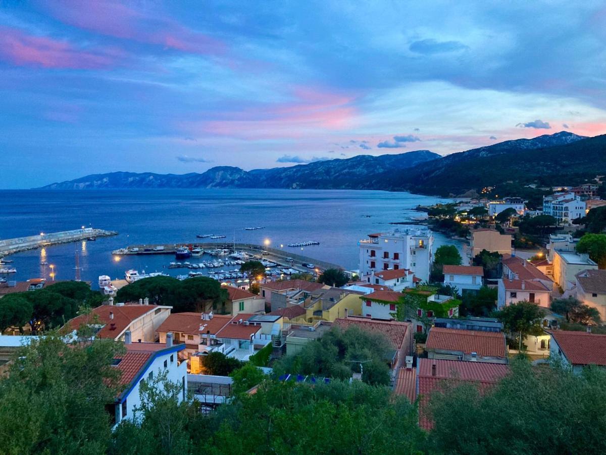 Appartamento Picasso Cala Gonone Bagian luar foto