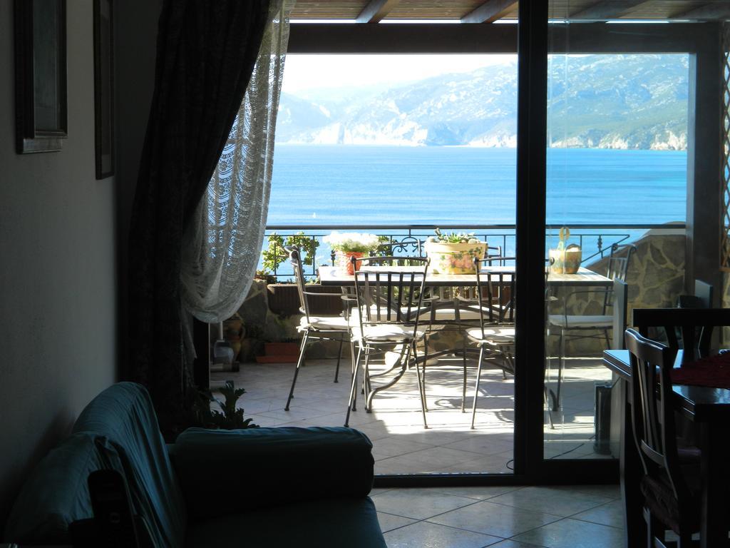 Appartamento Picasso Cala Gonone Bagian luar foto