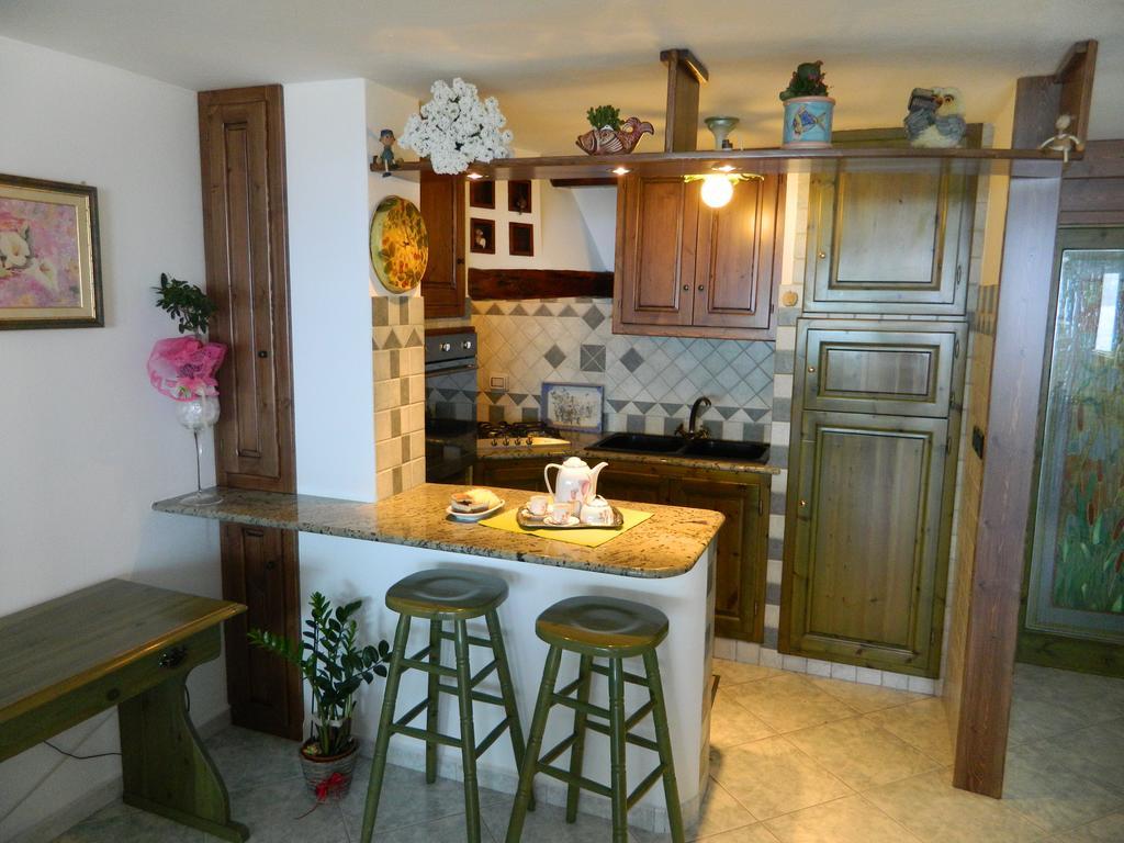 Appartamento Picasso Cala Gonone Ruang foto