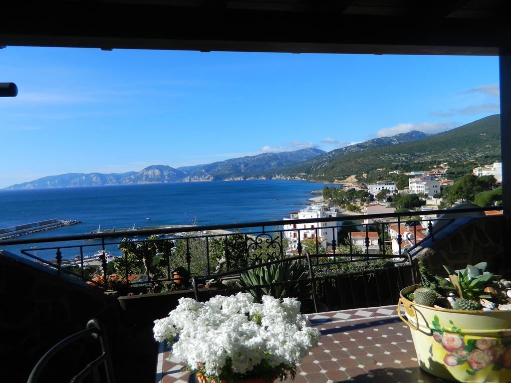 Appartamento Picasso Cala Gonone Bagian luar foto